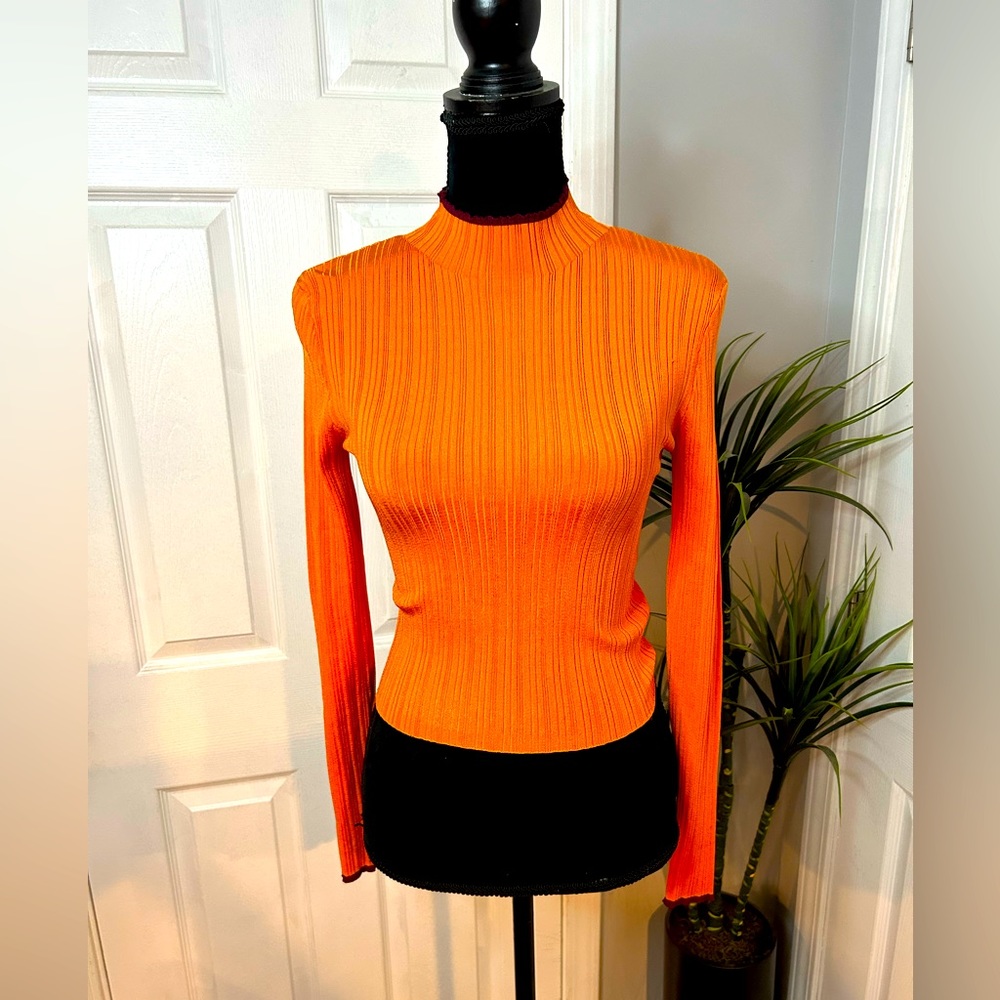 Women’s Mock Neck Long Sleeve Top